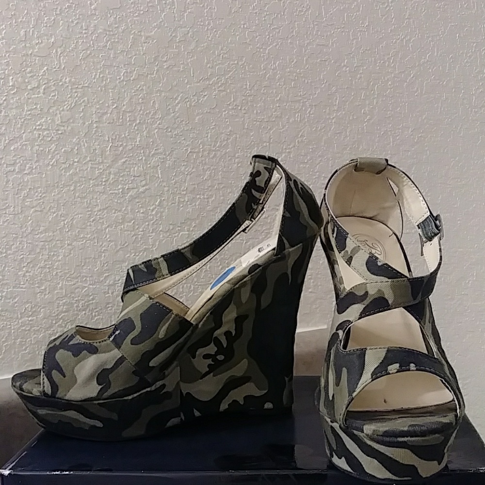 High heel wedges